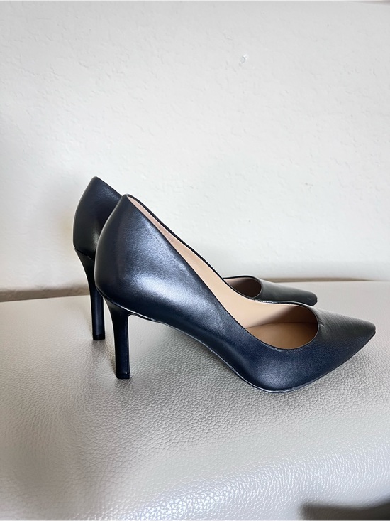 Naturalizer Shoes - Natulazer Black Pointed-Toe Leather Pumps